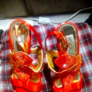 Italina size 7 shoes lipstick red with white purpl